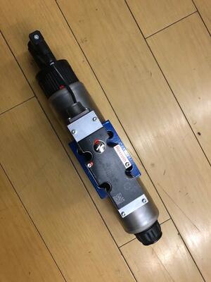 4WRAE10E30-22/G24K31/A1V
4WRAE10W60-22/G24K31/F1V
4WRAE6EA30-22/G24K31/A1V Electromagnetic directional valve made in Germany, Rexroth proportional hydraulic solenoid valve
