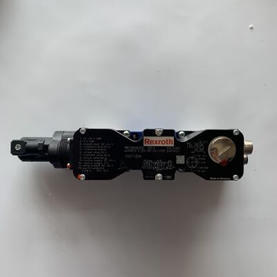 0811404801 4WRPEH10C3B100L–2X/G24K0/A1M
0811404756 4WRPEH10C5B50L–2X/G24K0/A1M
0811404757 4WRPEH10C5B100L–2X/G24K0/A1M Proportional hydraulic directional valve, German made solenoid valve, Rexroth