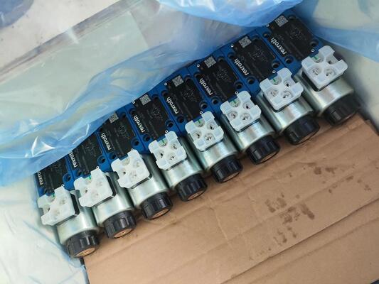 R901089245 4WE6C7X/HG24N9K4 Hydraulic electromagnetic directional valve from Rexroth, Germany