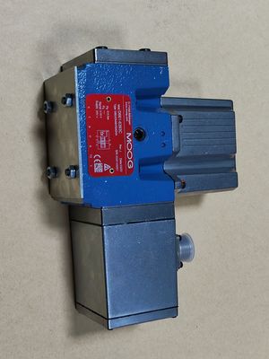 Moog Servo Valve Electro-Hydraulic Valve with 350 bar Maximum Pressure Electric Power and 280 bar Pressure Rating