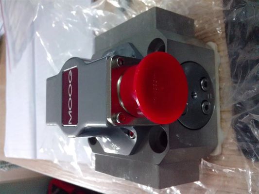 German Made Moog Servo Valve for Industrial Hydraulic Systems with Standard Oil Usage and 280 Bar Max Pressure
