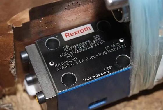 High Pressure Electro Hydraulic Servo Valve Compatible with Mineral Oil and Phosphate Ester by Rexroth