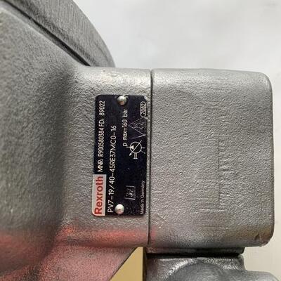 PV7-1X/06-10RA01MA0-10-P65Q12	
PV7-2X/20-25RA01MA0-10-P63Q35
PV7-1X/06-10RA01MA0-10-P70Q12 Rexroth blade pump German original hydraulic pump PV7 series oil pump