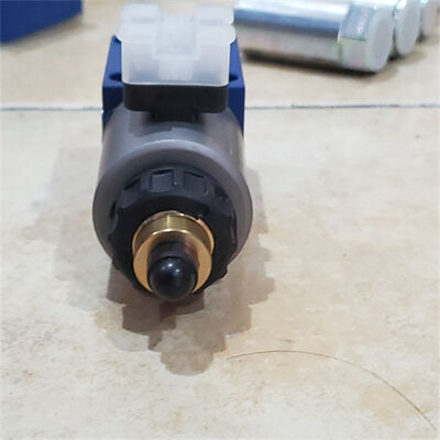 DBET-6X/250G24K4M
DBET-6X/250YG24K4M
DBET-6X/315G24-8K4M
DBET-6X/315G24-8K4V  Original imported proportional pilot relief valve external amplifier high voltage Rexroth German made hydraulic valve