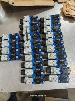 R900569808 M-2SEW6N3X/420MG24N9K4 Electromagnetic hydraulic ball valve from Rexroth, Germany