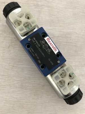 R901108990 4WE6J7X/HG24N9K4/B10 Hydraulic electromagnetic directional valve from Rexroth, Germany