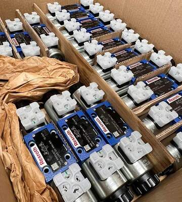 R900561286 4WE6H6X/EG24N9K4 Hydraulic electromagnetic directional valve 