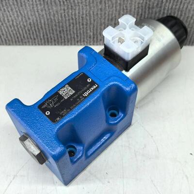R901401552 4WE10J5X/HG24N9K4/M Directional valve, Rexroth solenoid valve