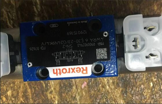 R901015613 4WRAE6E30-2X/G24K31/F1V Rexroth hydraulic proportional valve