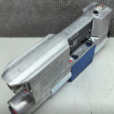 R901517458  4WREE6V1-32-3X/M/24F1 Rexroth hydraulic proportional valve