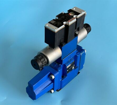 R900700633 4WRZE16W8-150-7X/6EG24N9ETK31/A1D3M German hydraulic proportional directional valve Rexroth