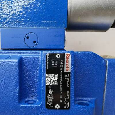 R900704477 4WRZ25W8-325-7X/6EG24N9ETK4/D3M Servo valve German Rexroth proportional valve