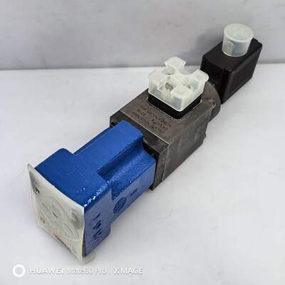 R900915819 2FRE16-4X/100LBK4M German Rexroth hydraulic proportional flow valve
