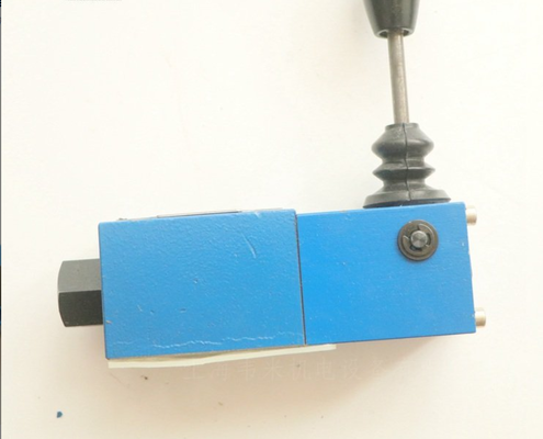 R983030771  4WMM10D3X/ Rexroth manual directional valve made in Germany
